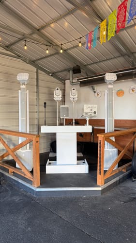 Customer photo review of Headliner HL30001 Malibu Portable DJ Podium with Countertop and Base Column - White