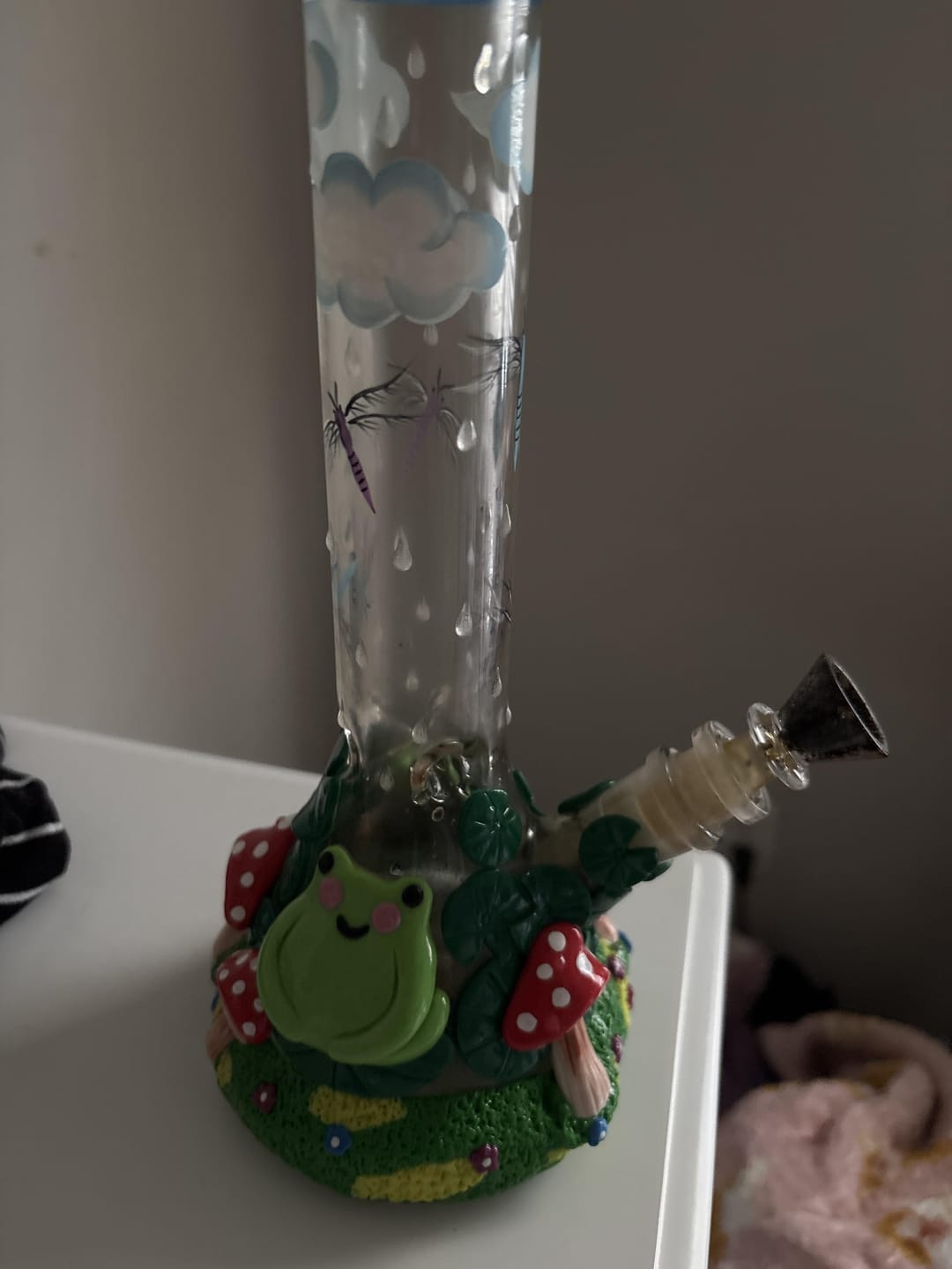 Customer photo review of “FRONG” FROG BONG 10"