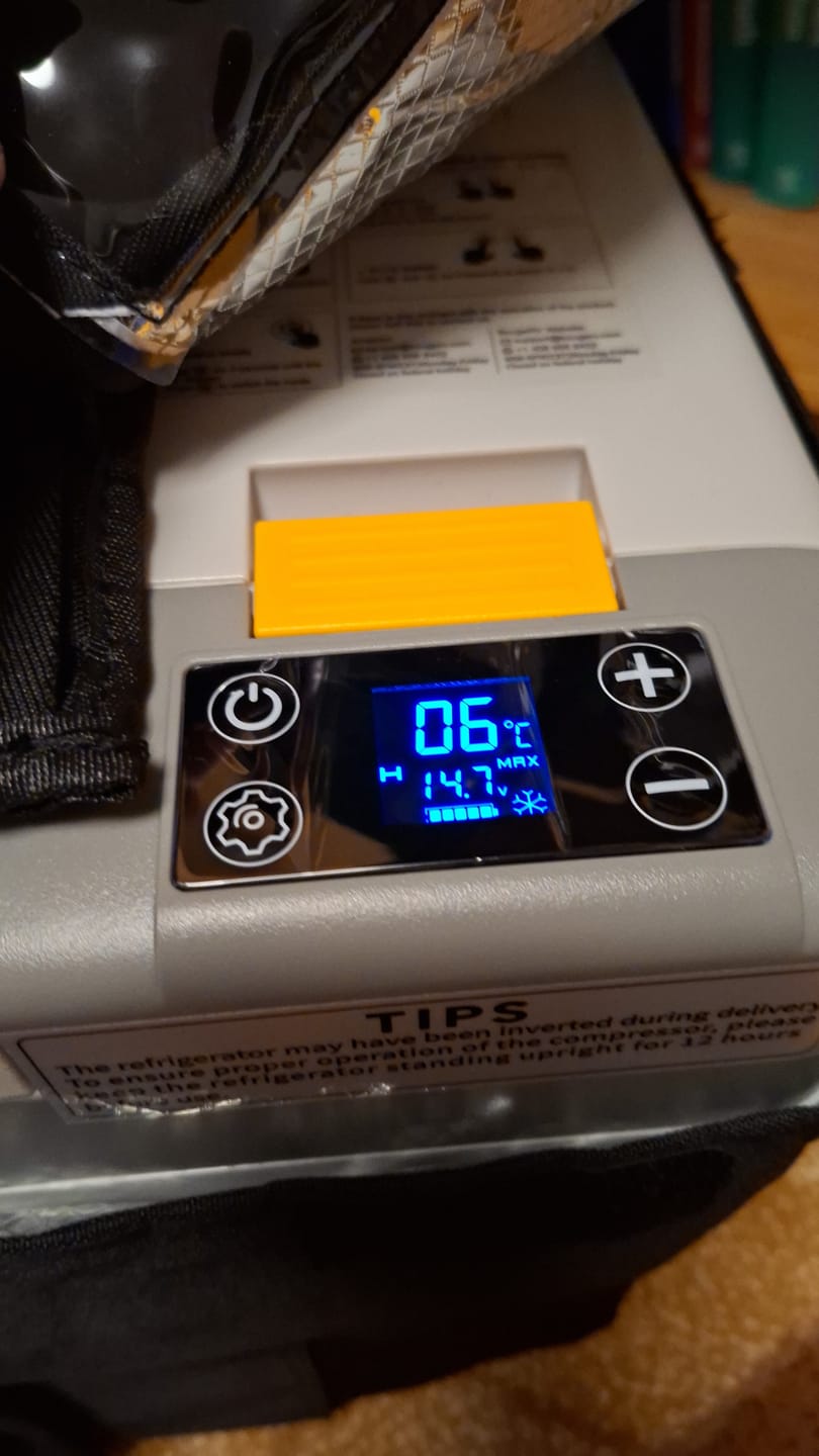 Customer photo review of BougeRV CRPRO 29 Liter 12V Tragbarer Auto Kühlschrank Weiß