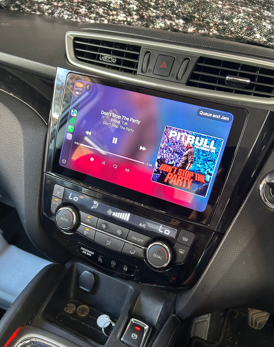 Customer photo review of Nissan Qashqai 2014-2021 Wireless Apple CarPlay Upgrade Kit
