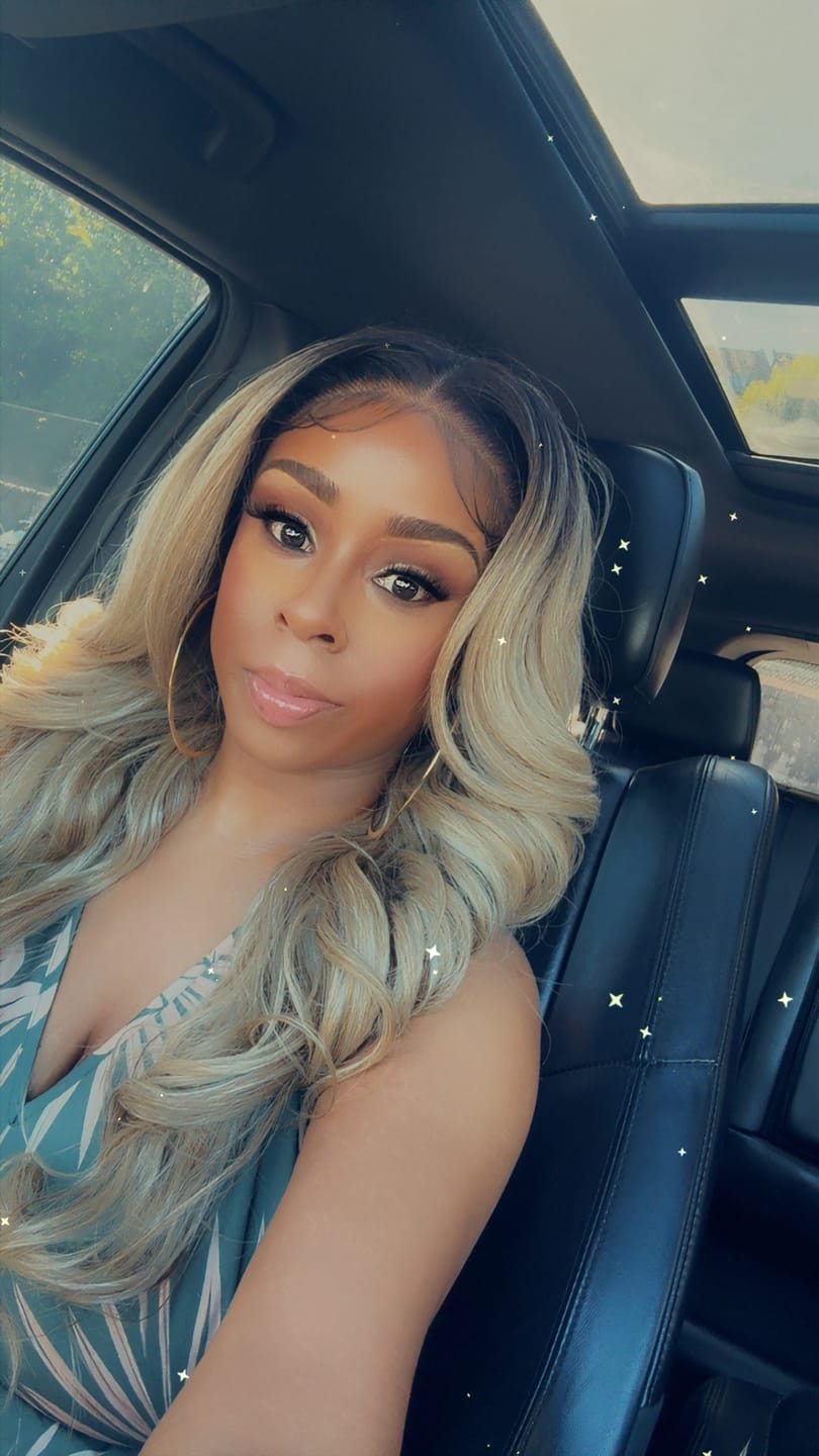 Customer photo review of Outre Perfect Hairline Nueblend Human Hair Blend Glueless Flex-Lace 13x6 Lace Frontal Wig - HHB-BODY WAVE 24"