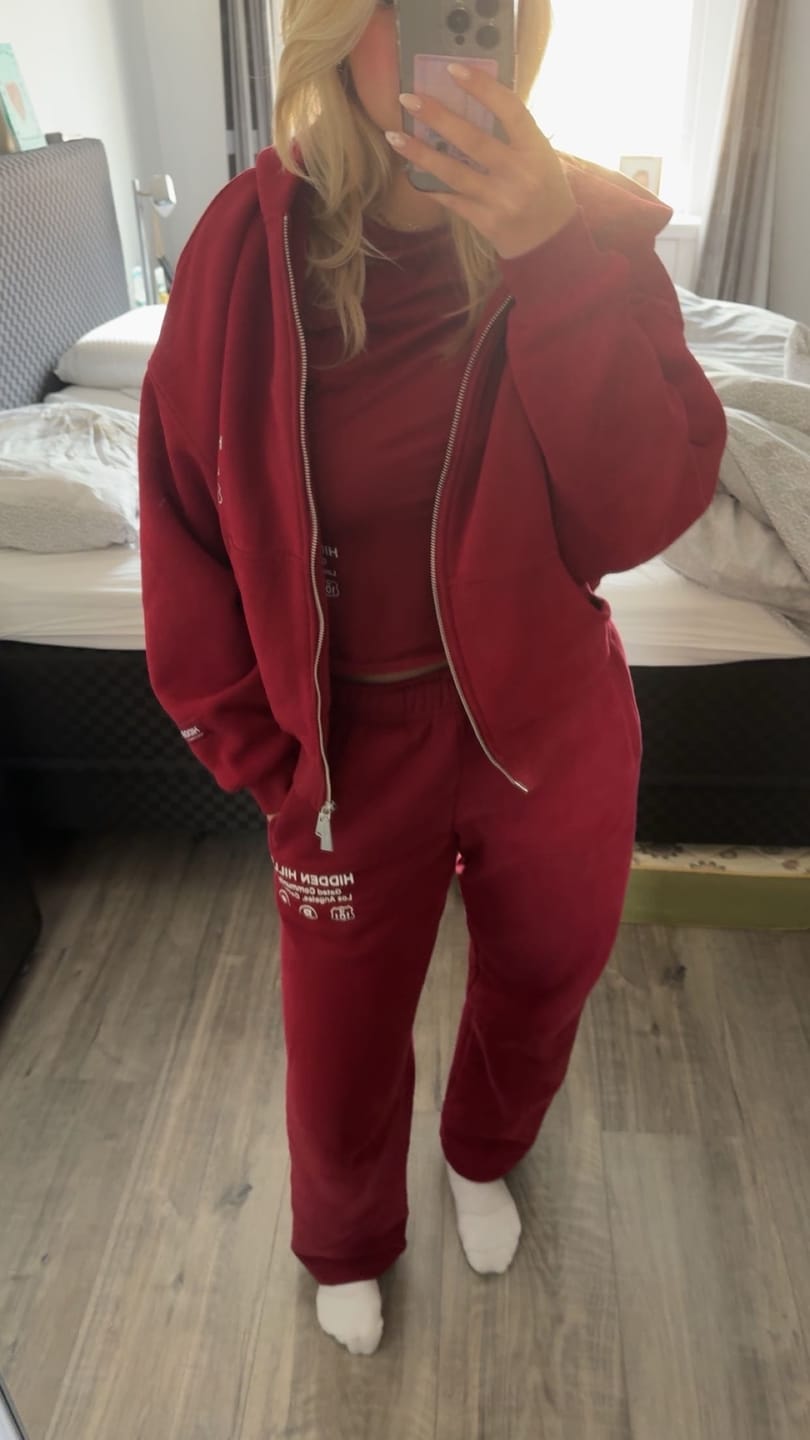 Customer photo review of LABEL LONGSLEEVE TOP BURGUNDY