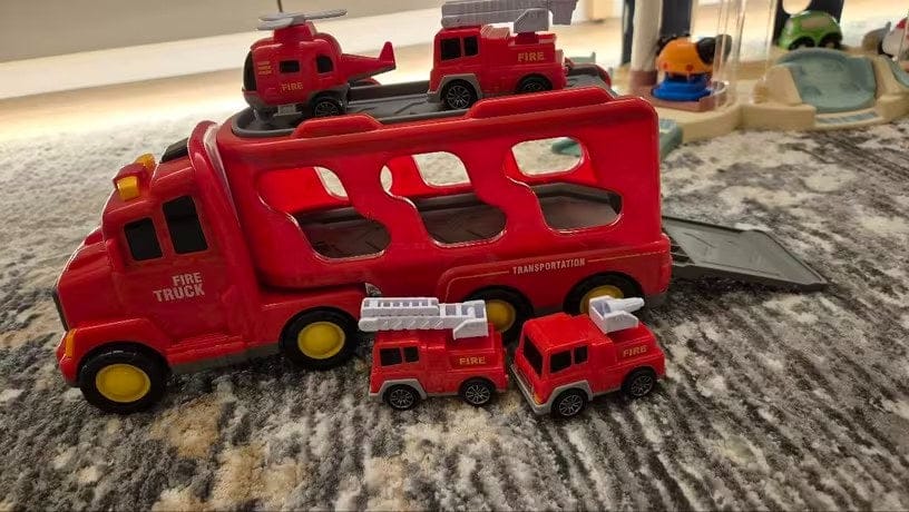 Customer photo review of Spielzeug LKW mit Licht und Sound | Transporter Set 4 Mini Autos Kinder