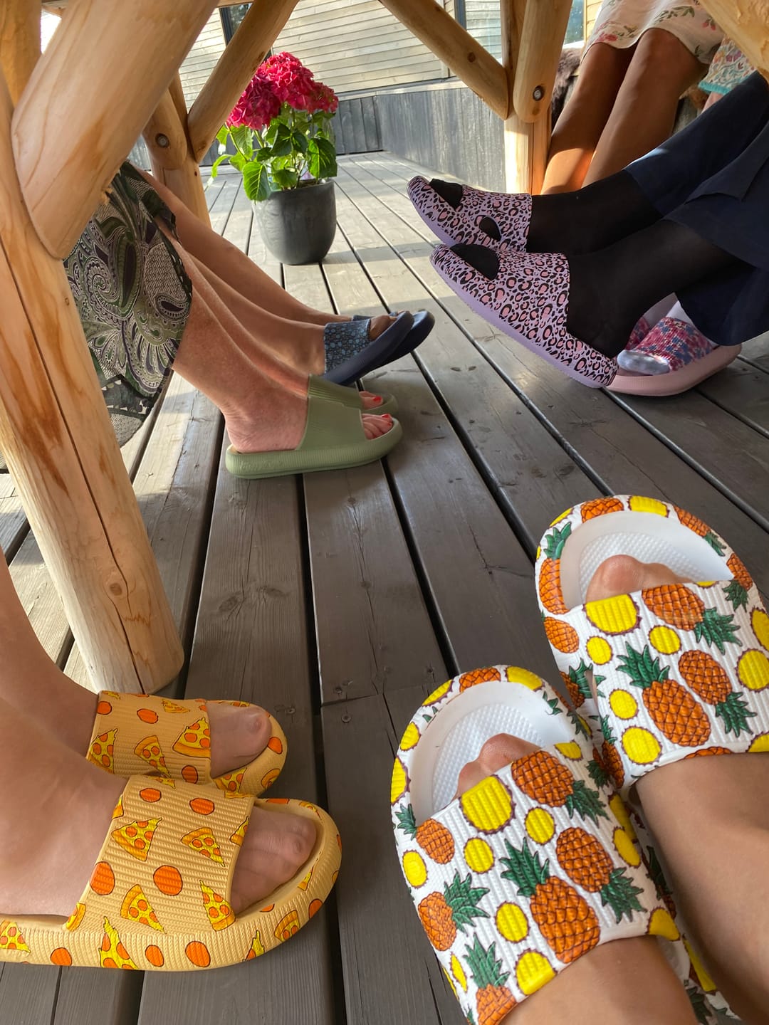 Customer photo review of HappyFlops Original