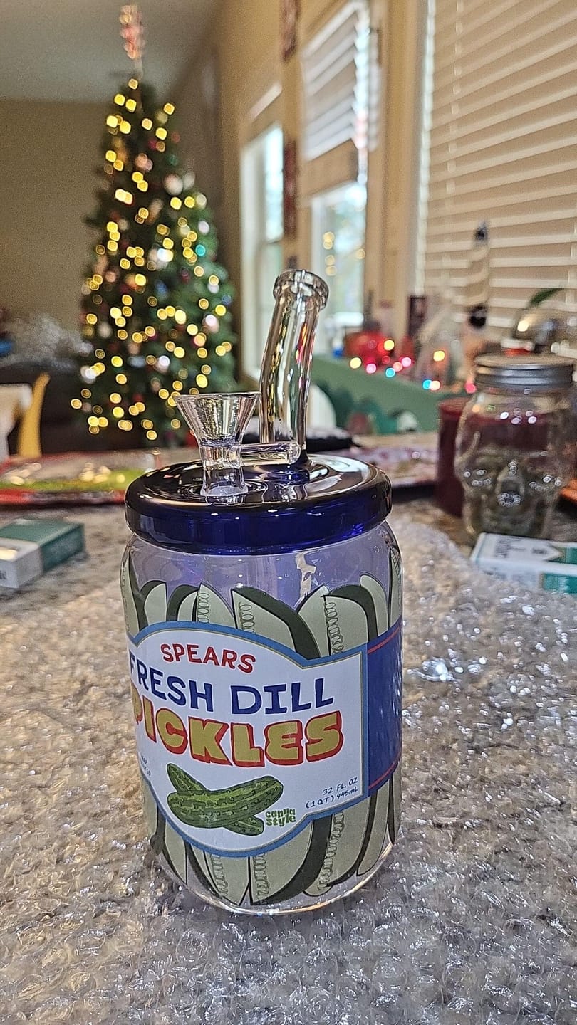 Customer photo review of PICKLE JAR BONG