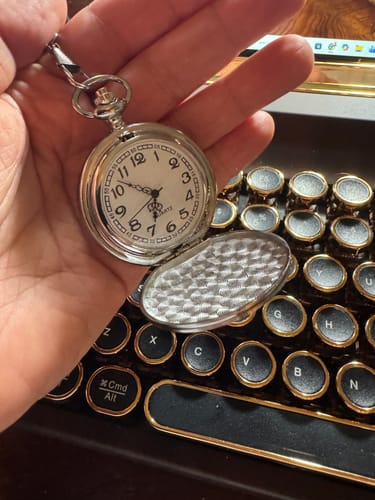 Customer photo review of [US Warehouse] The Gemini Watch by TCC Magic & Chen Yang