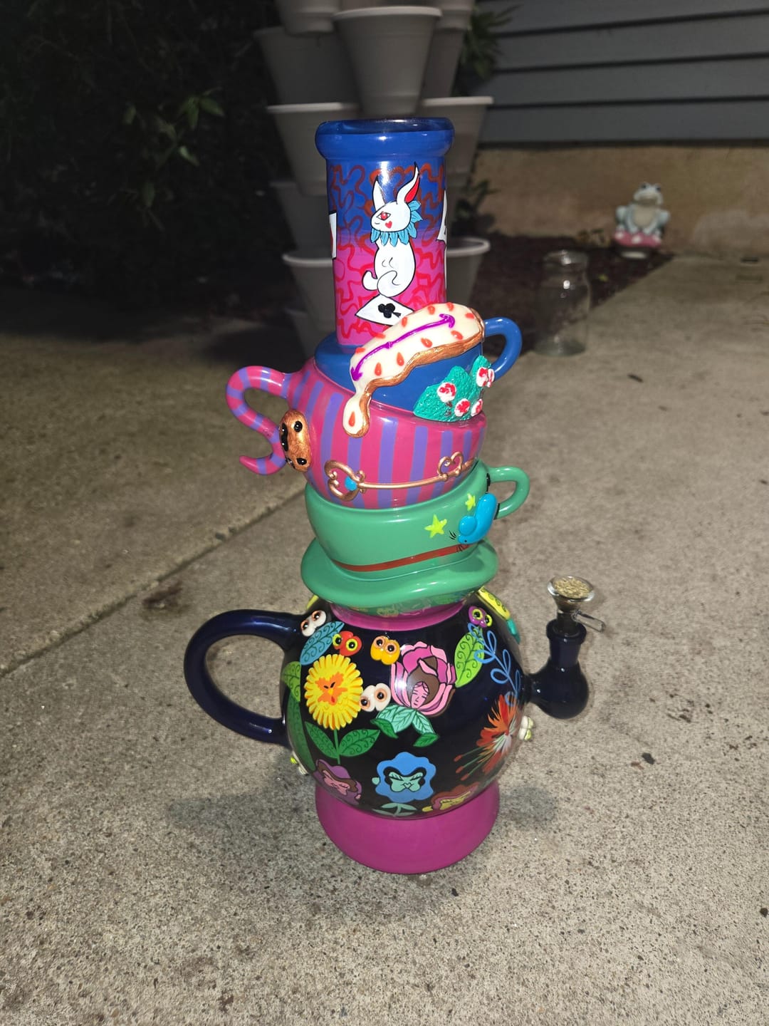 Customer photo review of TEA PARTY BONG 16"