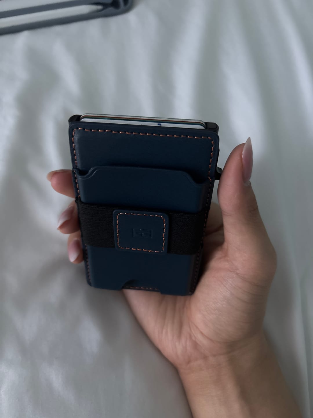 Customer photo review of Magsafe Metal Wallet - Dual Functionality