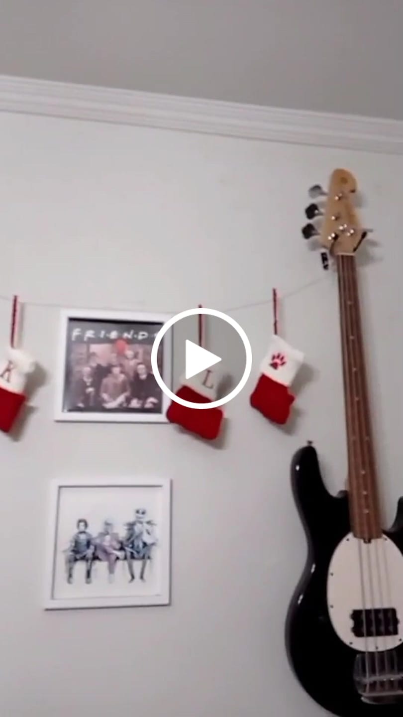 Customer video review of Decoração de Natal Meia com Letra do Alfabeto