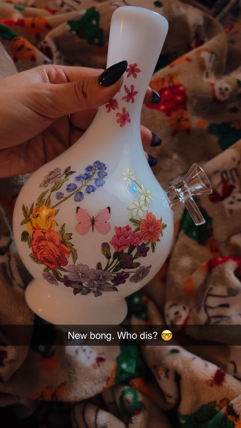 Customer photo review of FLORAL VASE BONG