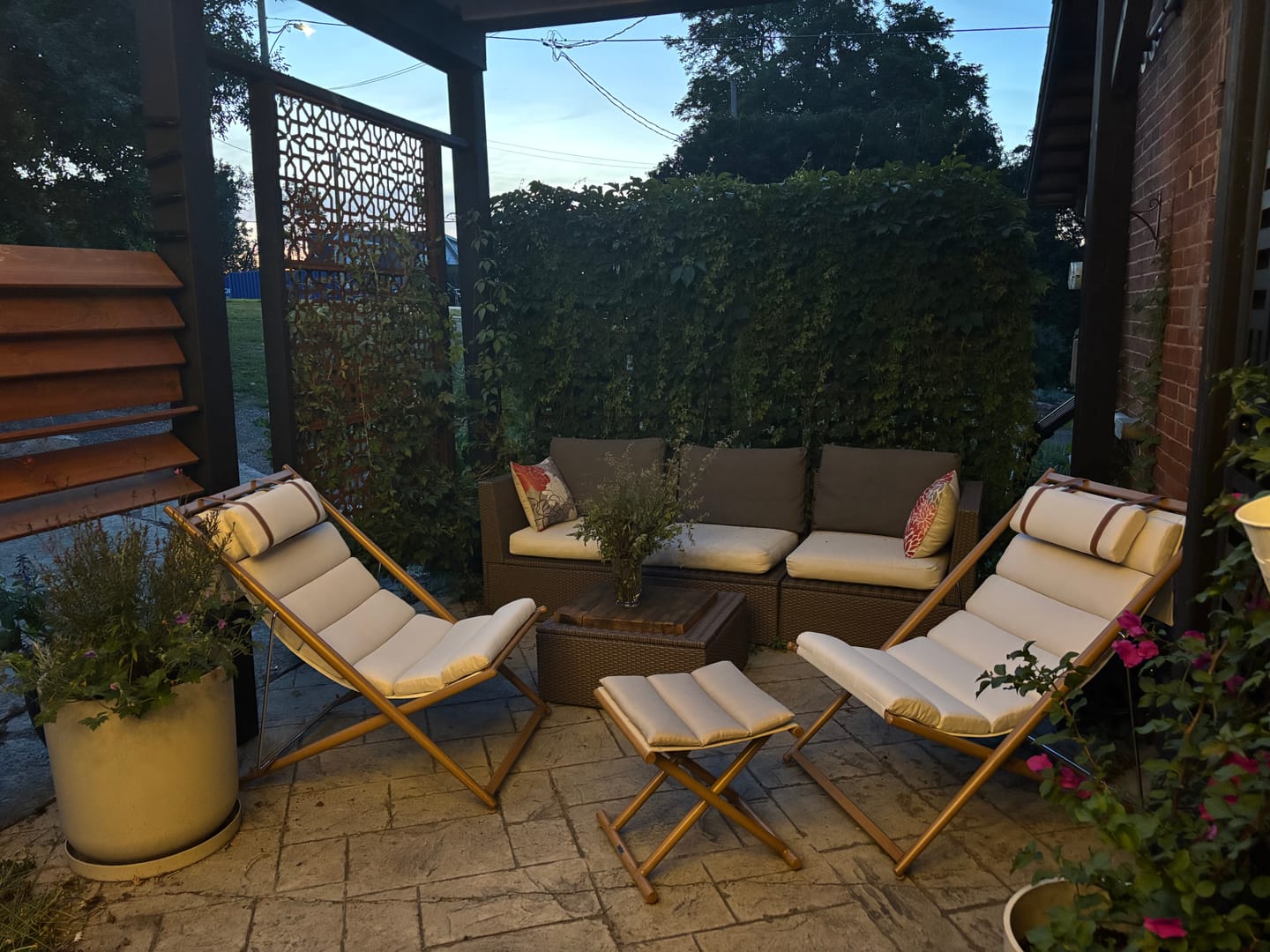 Customer photo review of Solaris Outdoor Stool