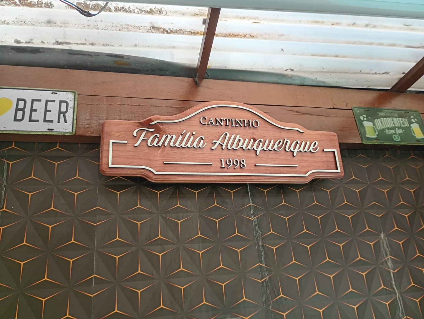 Customer photo review of Placa Sobrenome e Endereço