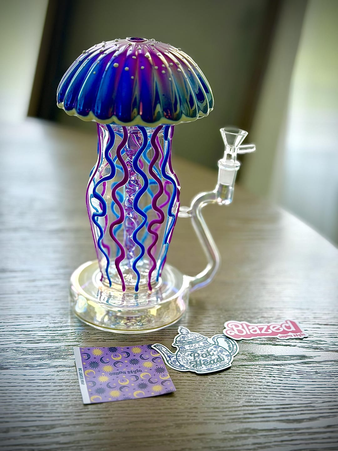Customer photo review of IRIDESCENT JELLYFISH BONG