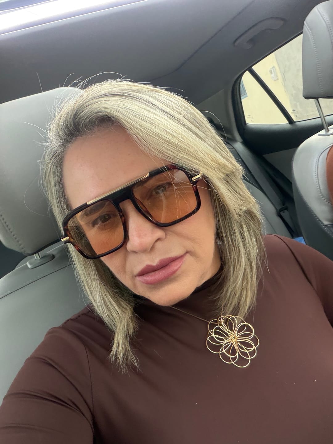Customer photo review of Óculos Serifos | Lançamento
