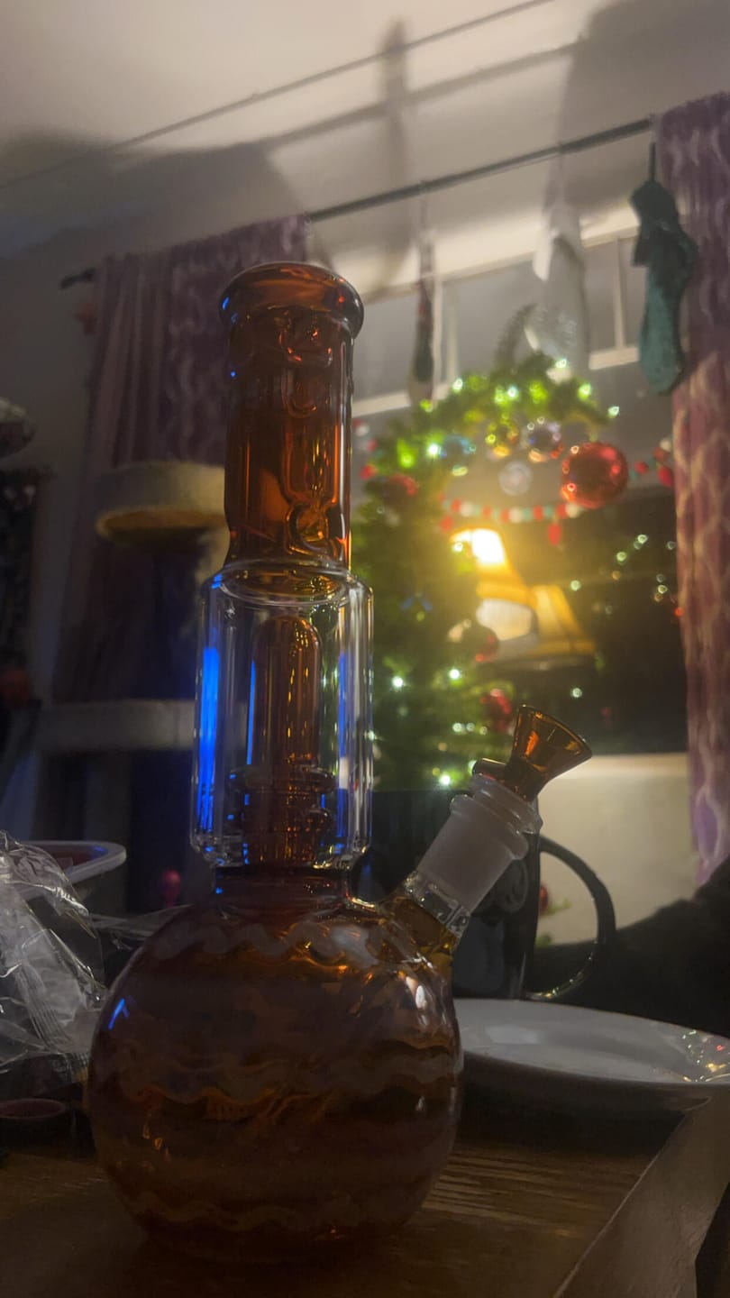 Customer photo review of AMBER SWIRL BONG