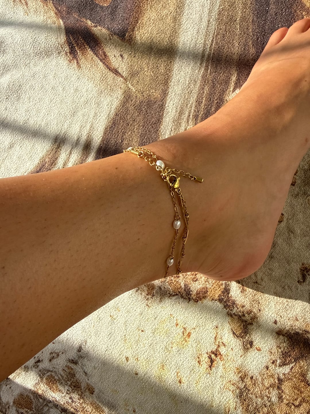 Customer photo review of Pia Gold Layered Anklet