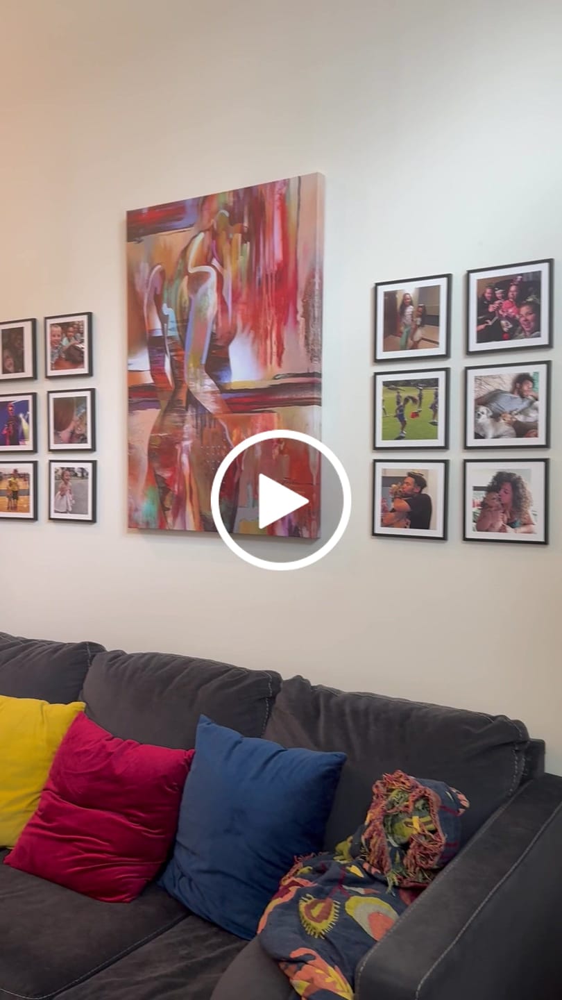 Customer video review of WOMAN OF PERU CANVAS