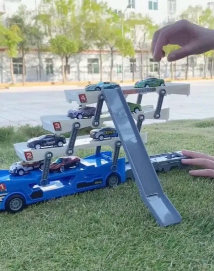 Customer photo review of LoadRacer Spielzeug Autotransporter | 6 Mini Autos Rennbahn LKW Lernspielzeug