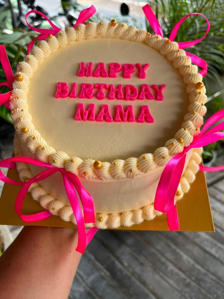 Customer photo review of 🎂 Birthday Cake – Delivery in Bali