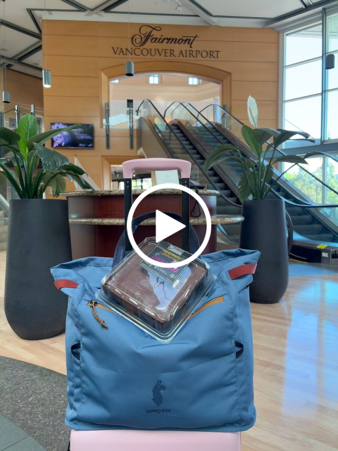 Customer video review of Personal Item Suitcase 4.0 - 18 Inch