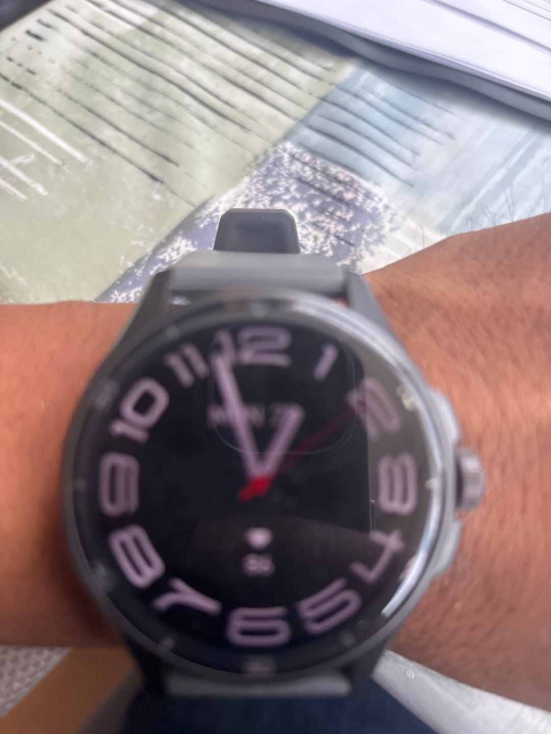 Customer photo review of Smartwatch Reloj Kronos Oblivion STF Pantalla Amoled 1.43" Resistencia al agua IP68 Negro