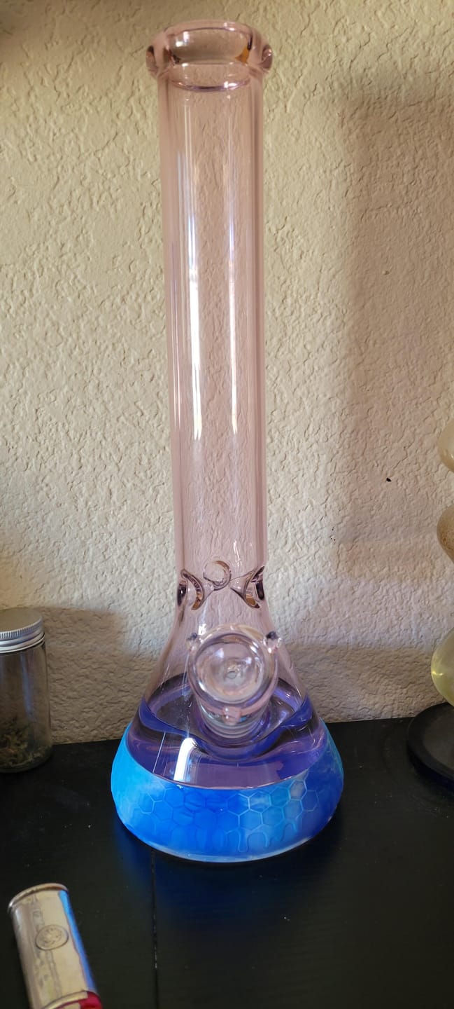 Customer photo review of PINK BONG 16"