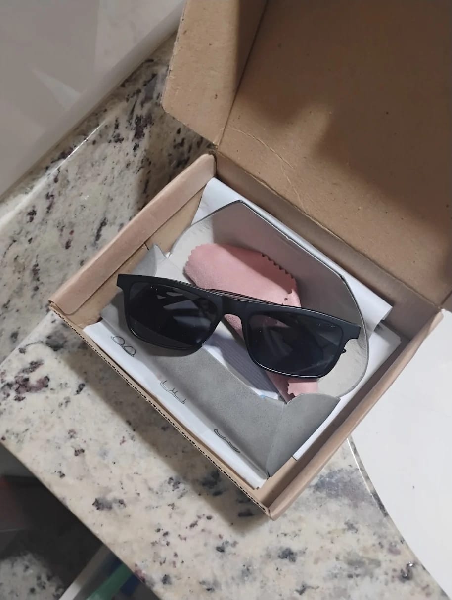 Customer photo review of Óculos Clip-on Akshan (1 Lente)