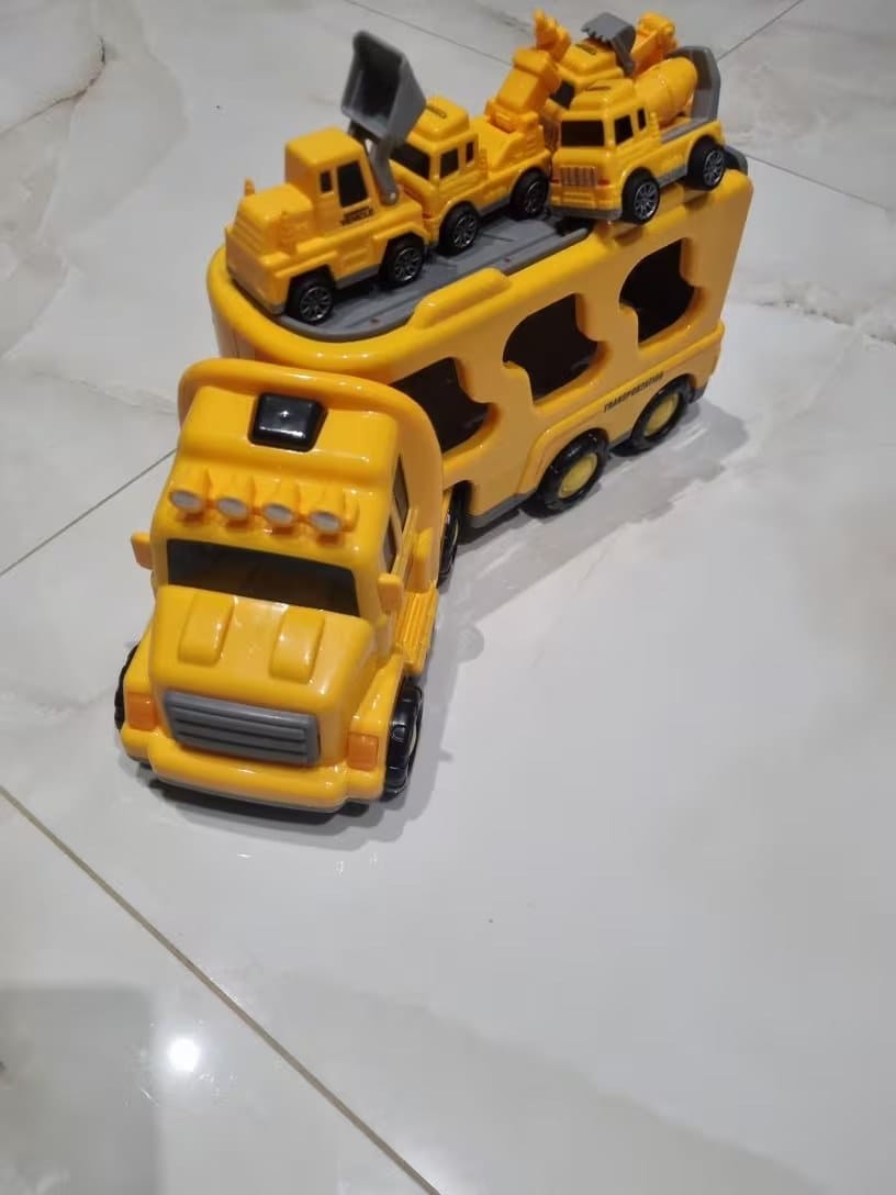 Customer photo review of Spielzeug LKW mit Licht und Sound | Transporter Set 4 Mini Autos Kinder