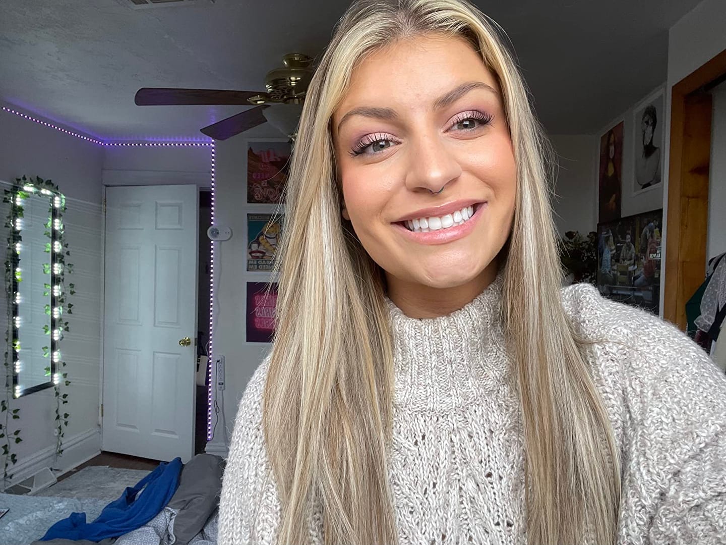 Customer photo review of [Pre Order] 6x7 Inches Virgin Human Hair Toppers Mono Base Blonde Lowlights #P8/60