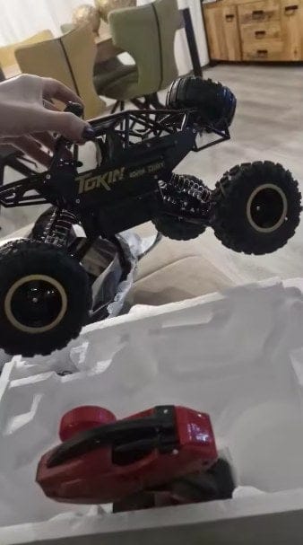 Customer photo review of Ferngesteuerter Offroad Truck RC Auto 4x4 | Allradantrieb Stoßdämpfer Geländewagen 1:12