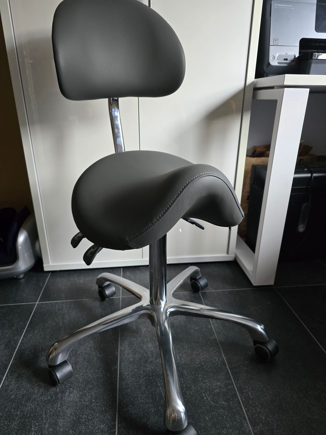 Customer photo review of Rollhocker Diana