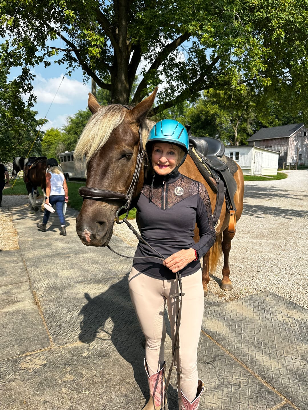 Customer photo review of Violet Luxe-Riding Tights