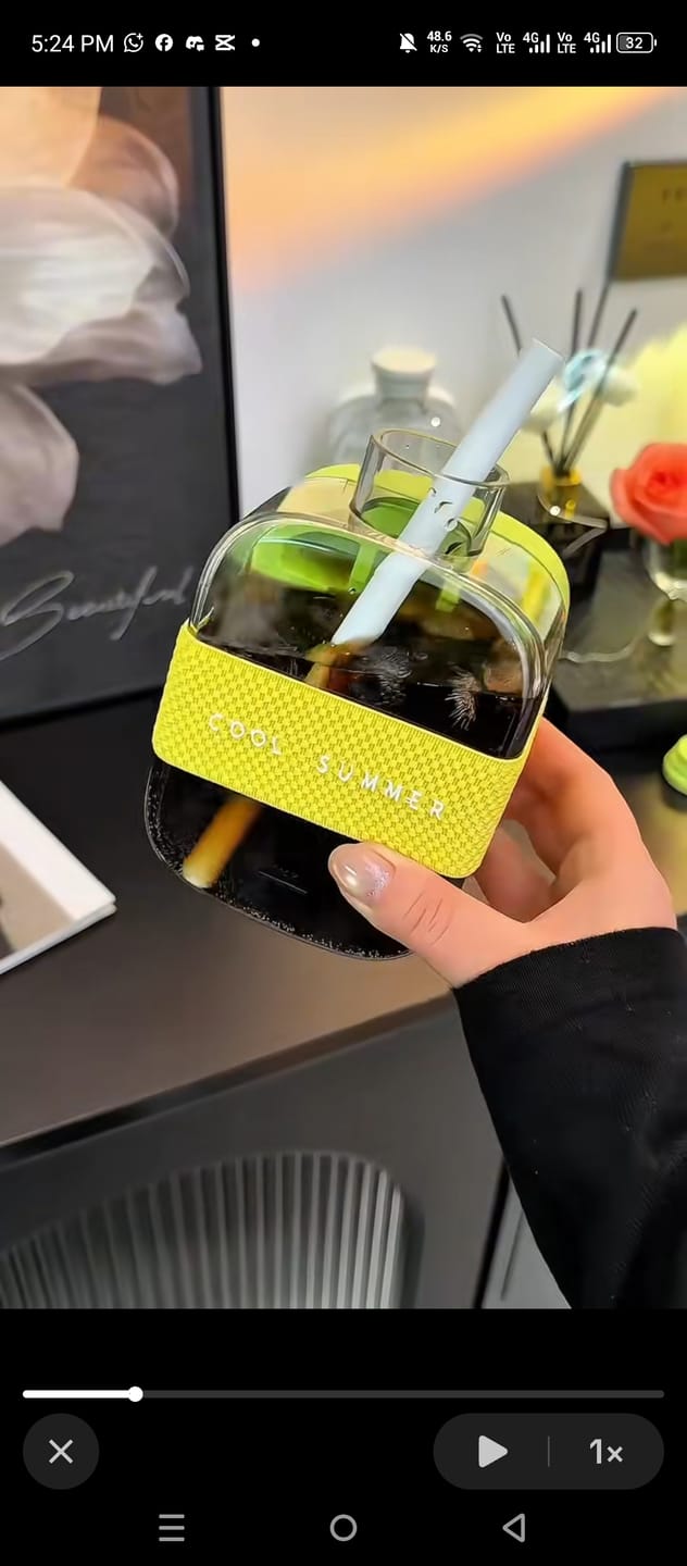 Customer photo review of Ice Cube Bottle, 2 in 1 Touch-Free Ice Cube Tray 500ml