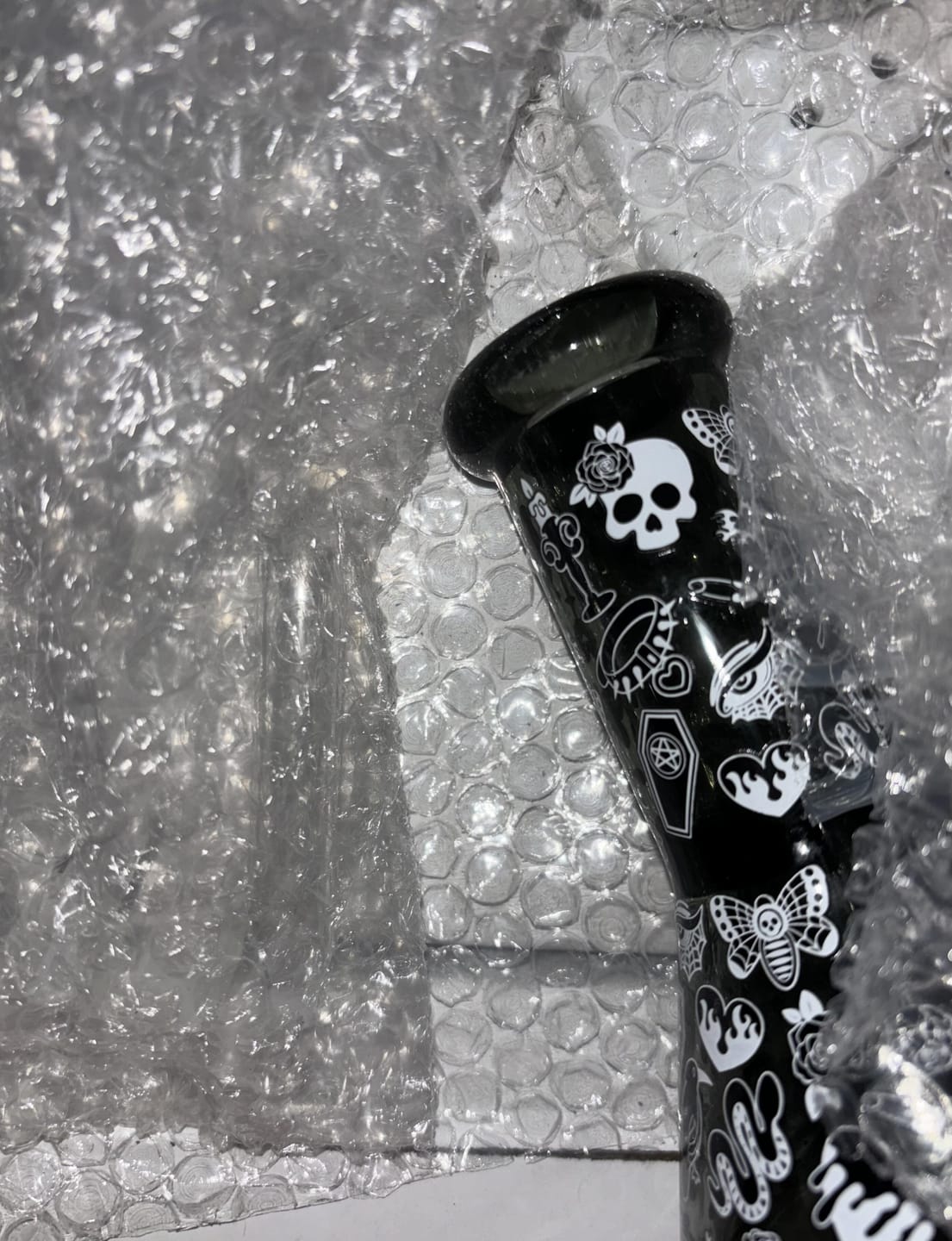 Customer photo review of GOTH BONG 6"