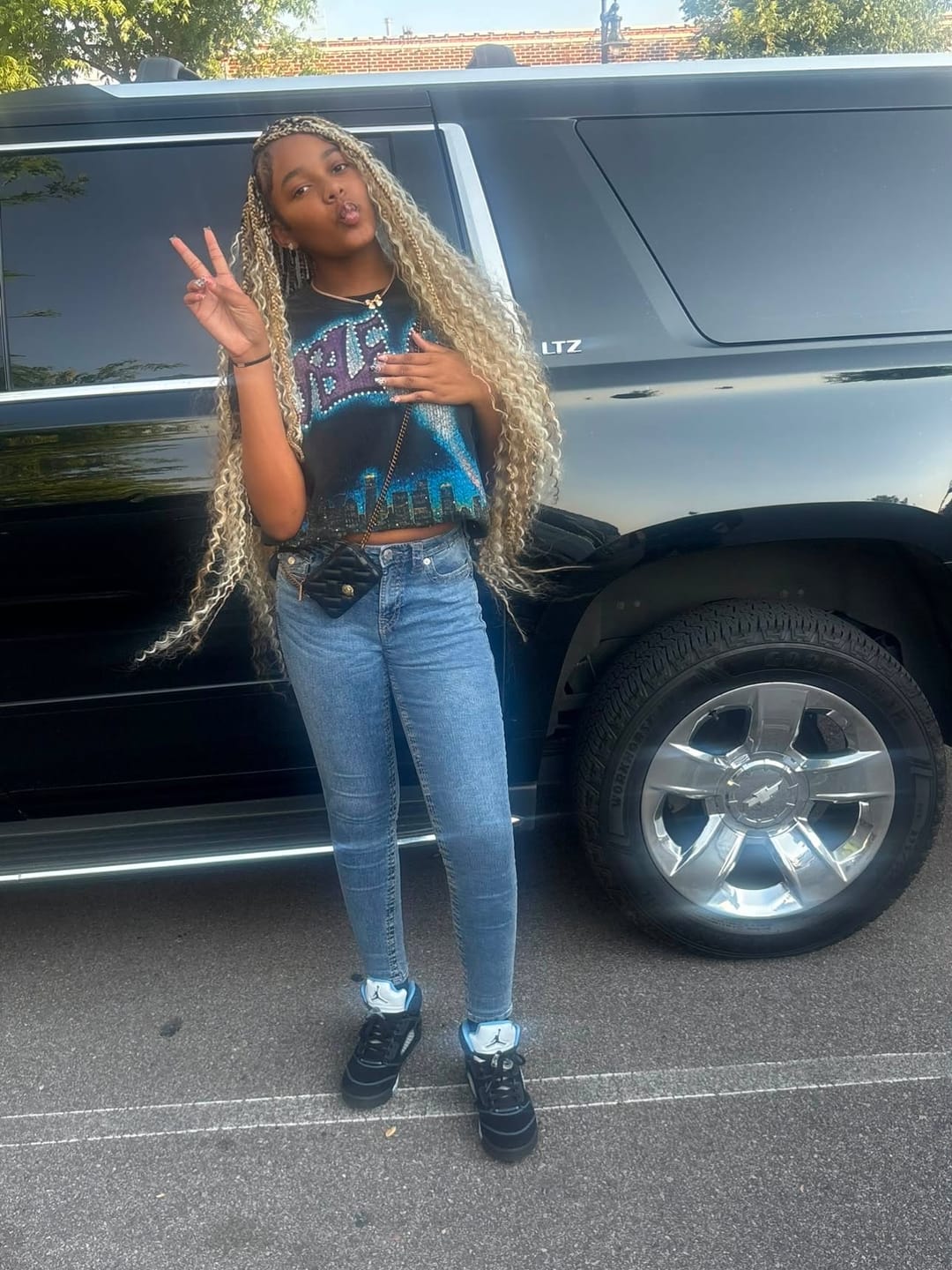 Customer photo review of Boxy L.A. Skyline Iced Out Tee-435