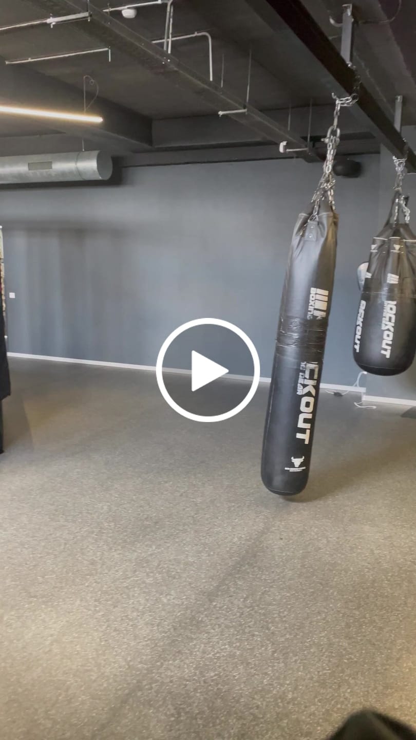 Customer video review of Jacheta Knockout Vice