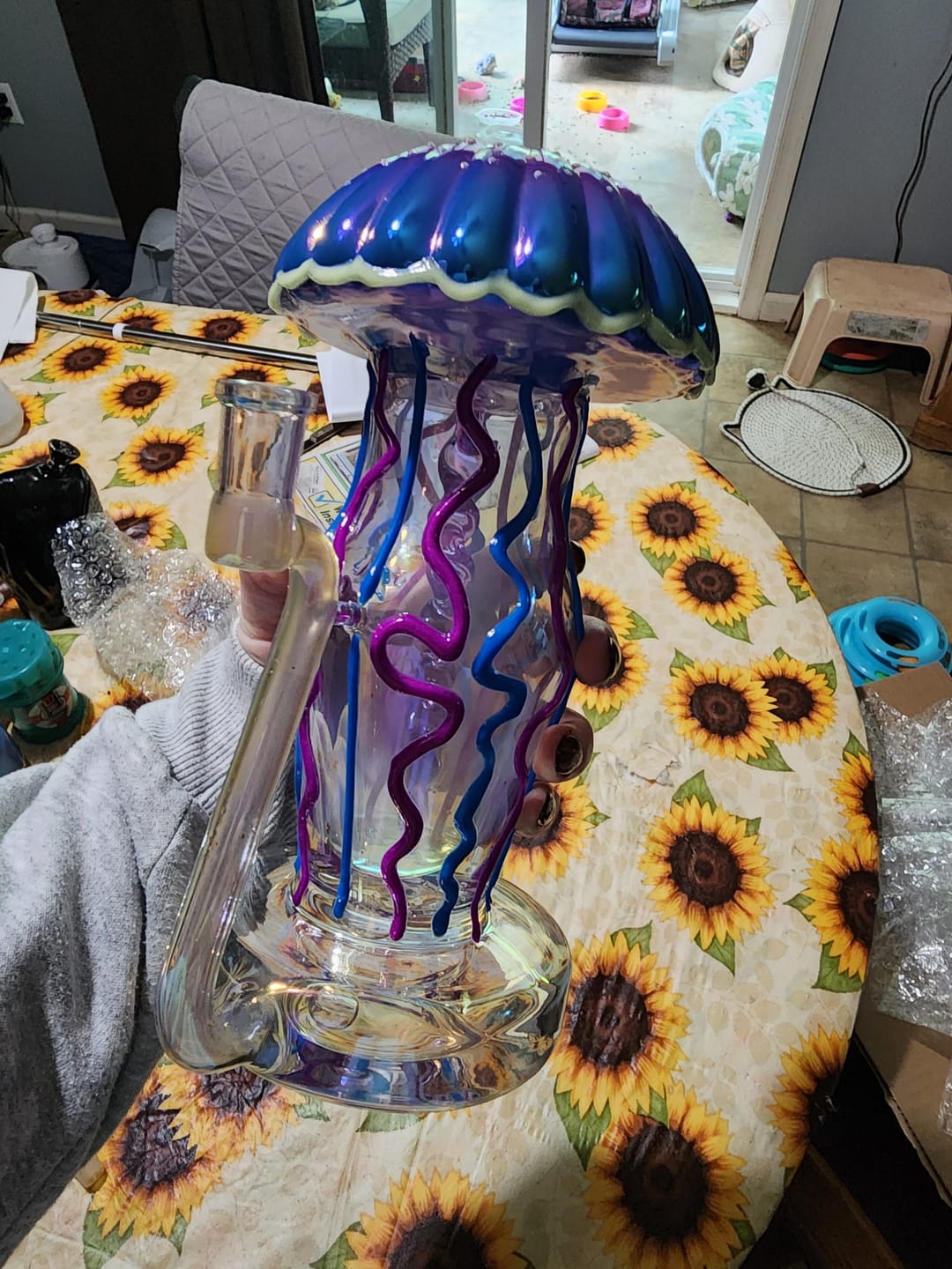 Customer photo review of IRIDESCENT JELLYFISH BONG