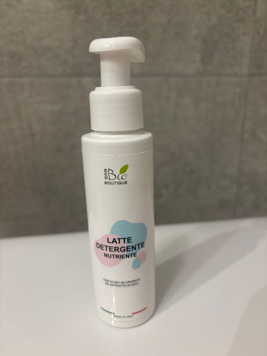 Customer photo review of Latte Detergente Nutriente