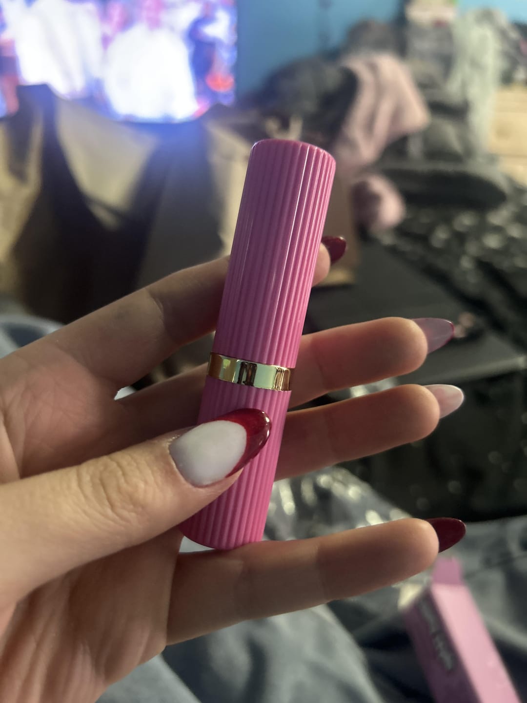 Customer photo review of LIPSTICK LIGHTER