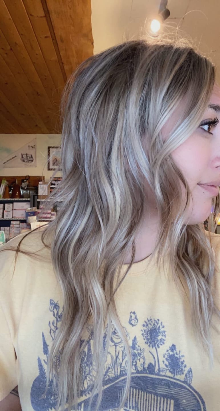 Customer photo review of [Pre Order] 6x7 Inches Virgin Human Hair Toppers Mono Base Blonde Lowlights #P8/60