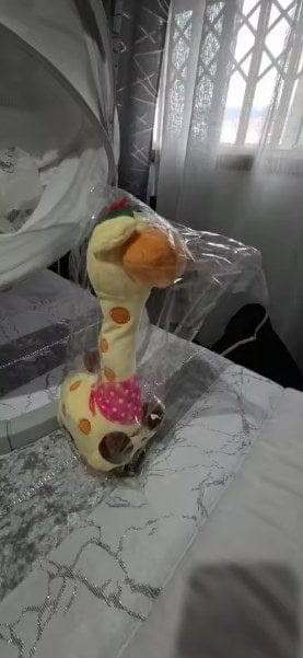 Customer photo review of Singende Tanzende Giraffe Plüschtier | Musikspielzeug Sprachfunktion 60 Kinderlieder Kleinkind