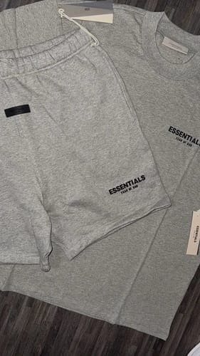 Customer photo review of Fear of God Essentials 1977 Dark Oatmeal Full set