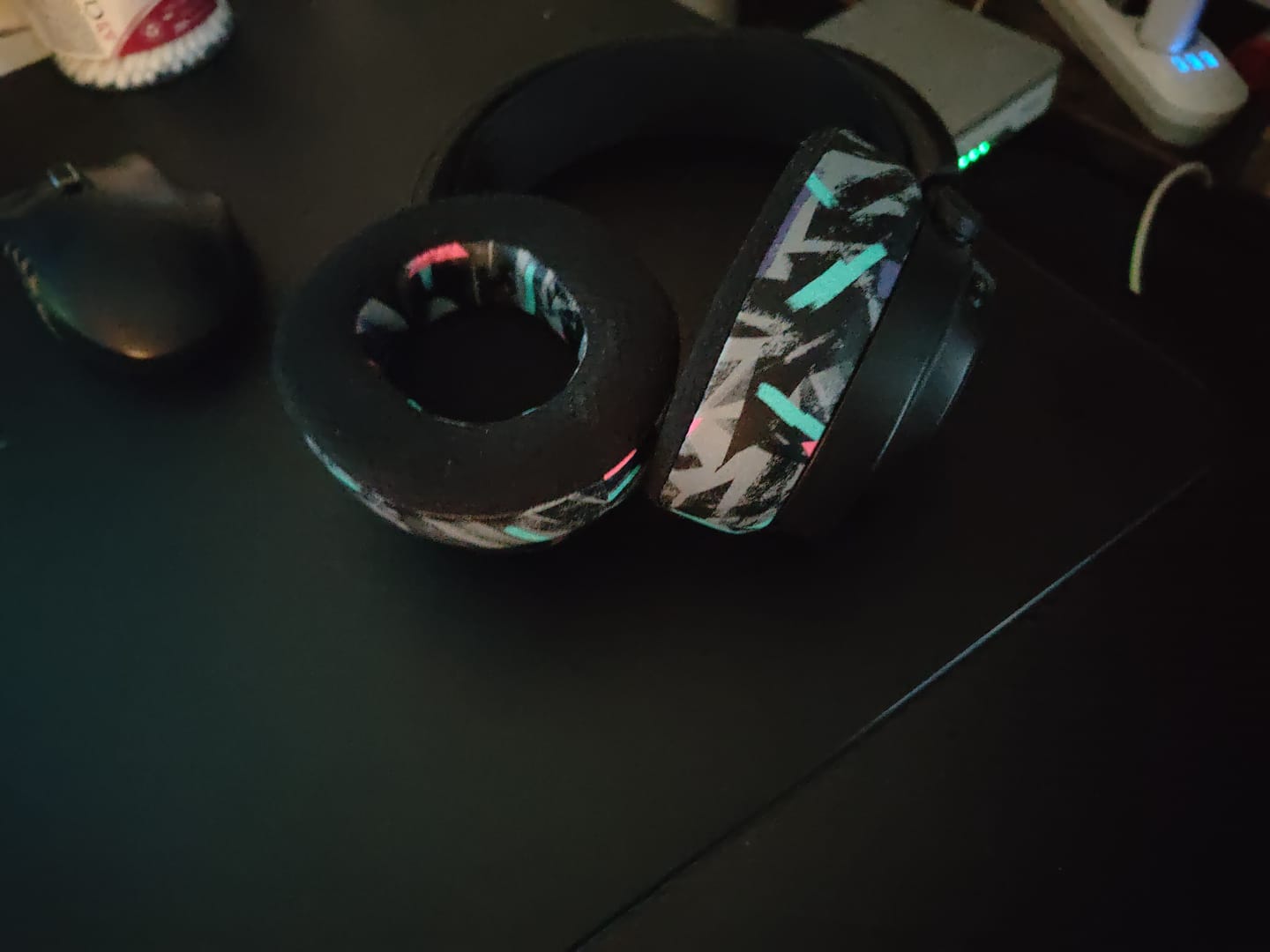 Customer photo review of Arctis Nova Pro Wireless, Nova Elite & Nova Pro Omni Earpads - WC FreeZe Cooling Gel