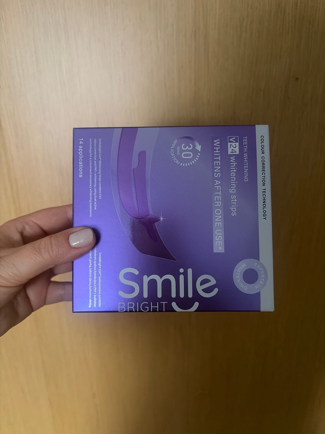 Customer photo review of V24 Violetinės Dantų Balinimo Juostelės