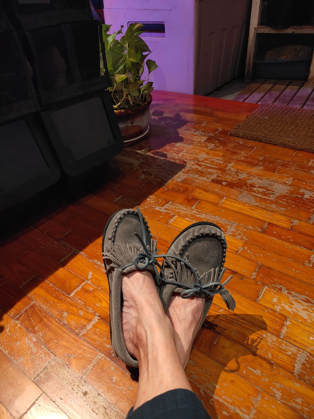 Customer photo review of Women's Earthing Fringed Suede Moccasin Shoes