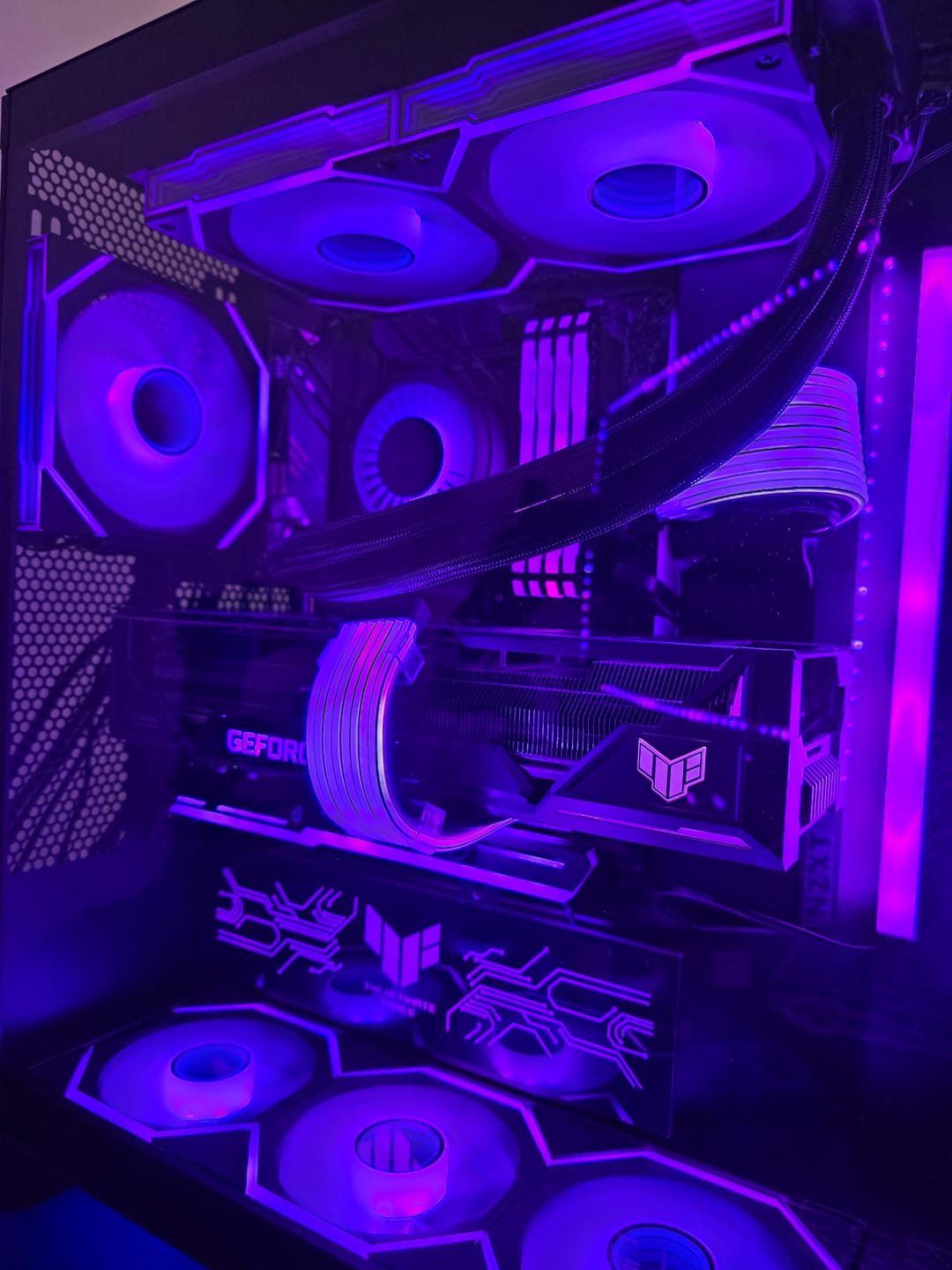 Customer photo review of Nollie Strimer ARGB 5V3PIN PC Power Cable Decorative LED Light Panel