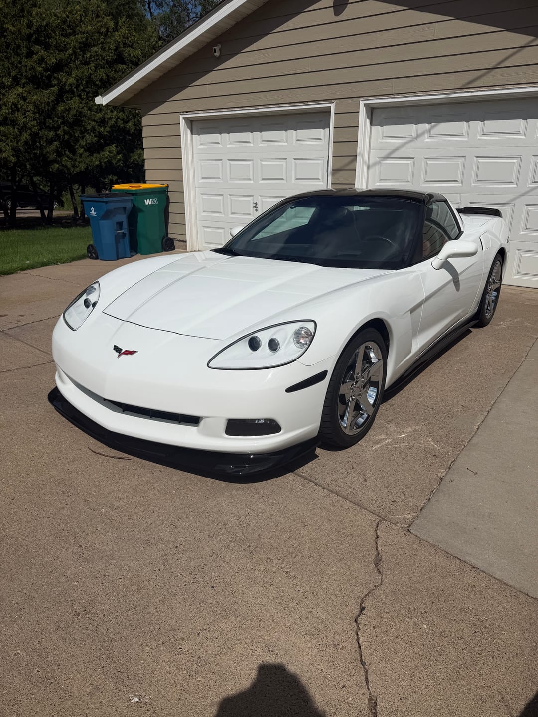 Customer photo review of Corvette C6 Base Model Extended Front Splitter Lip & Side Skirts Rocker Panels