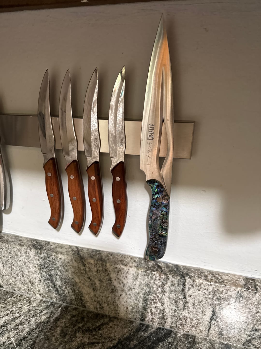 Customer photo review of The Pearl Eye Edition – Signature Knife by JIKKO®