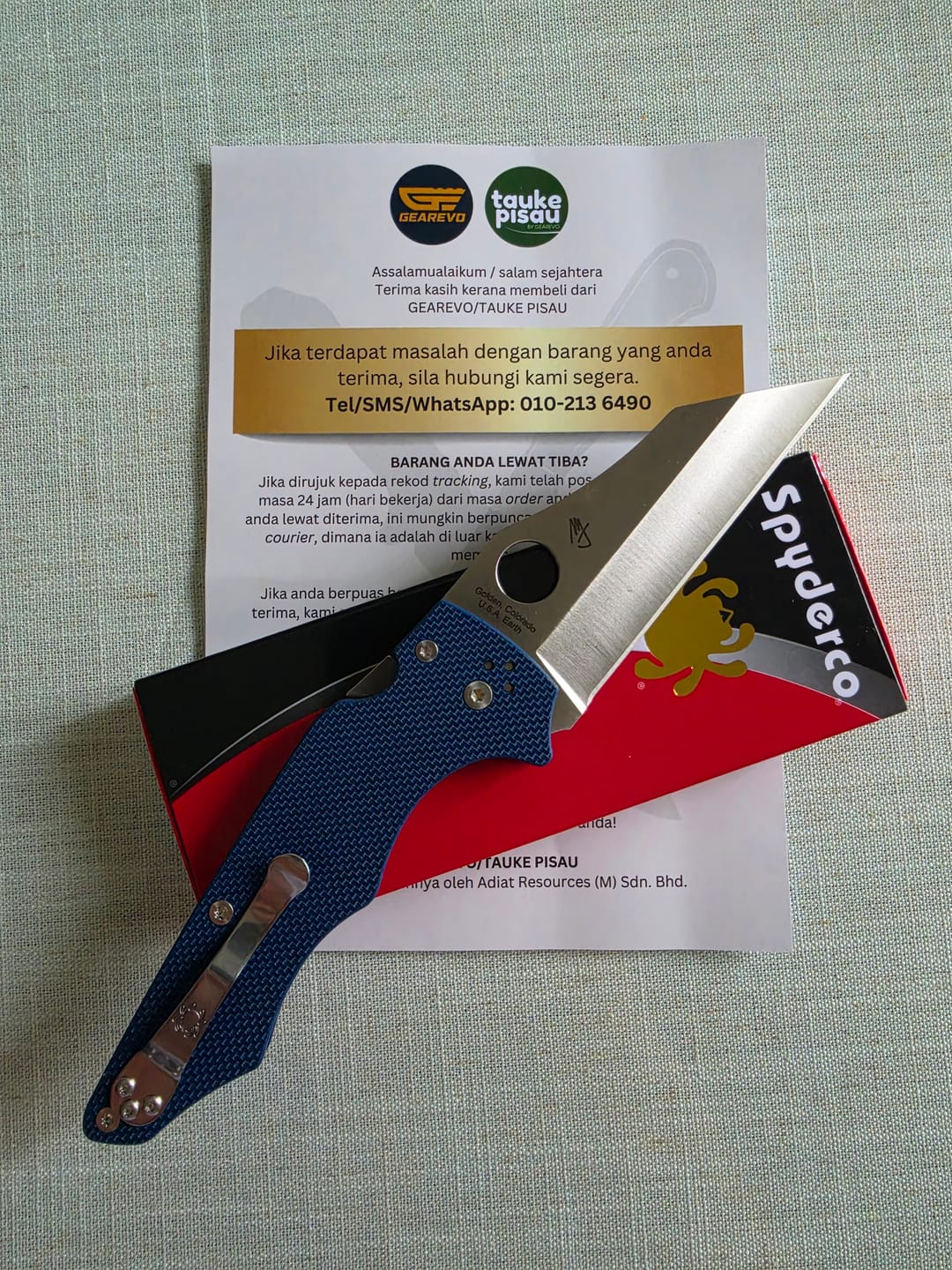 Customer photo review of Spyderco YoJumbo Compression Lock Knife Cobalt G-10 (SC253GPCBL)