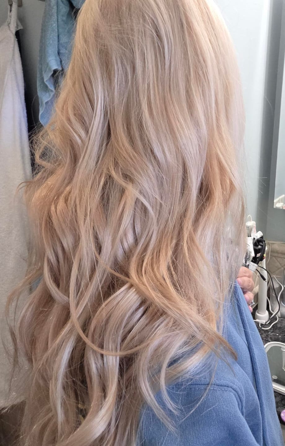 Customer photo review of Straight I Tip Hair Extensions Pre Bonded 100% Virgin Human Hair White Blonde #1000